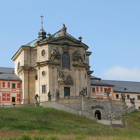 Hotel U Beránka Náchod Esterno foto